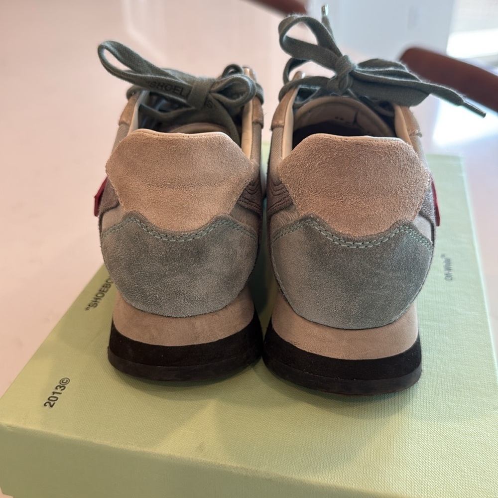 Off- White Hg Runner - image 2